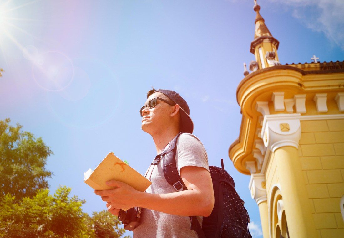 Student exploring CMH Malaysia study pathway opportunity